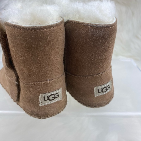 UGG CADEN  SUEDE CHESTNUT BOOTS SIZE 04/05 - Picture 3 of 9